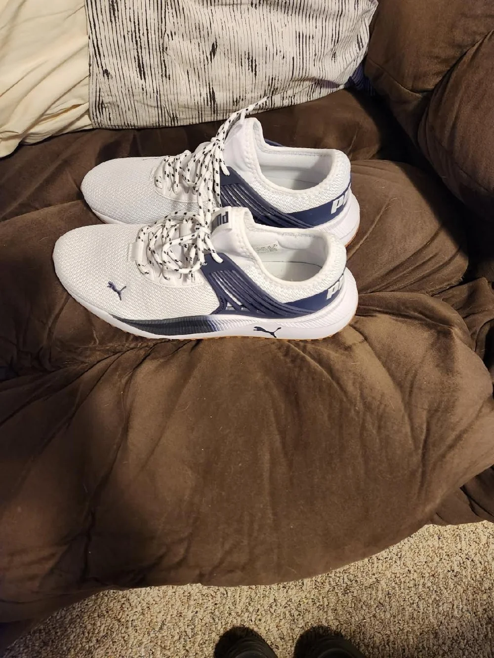 Puma Men's White and Navy Knit Athletic Trainers